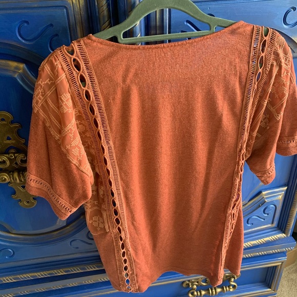 Miss Me Women's Lace T-Shirt Top Shirt Size Medium - Picture 3 of 4